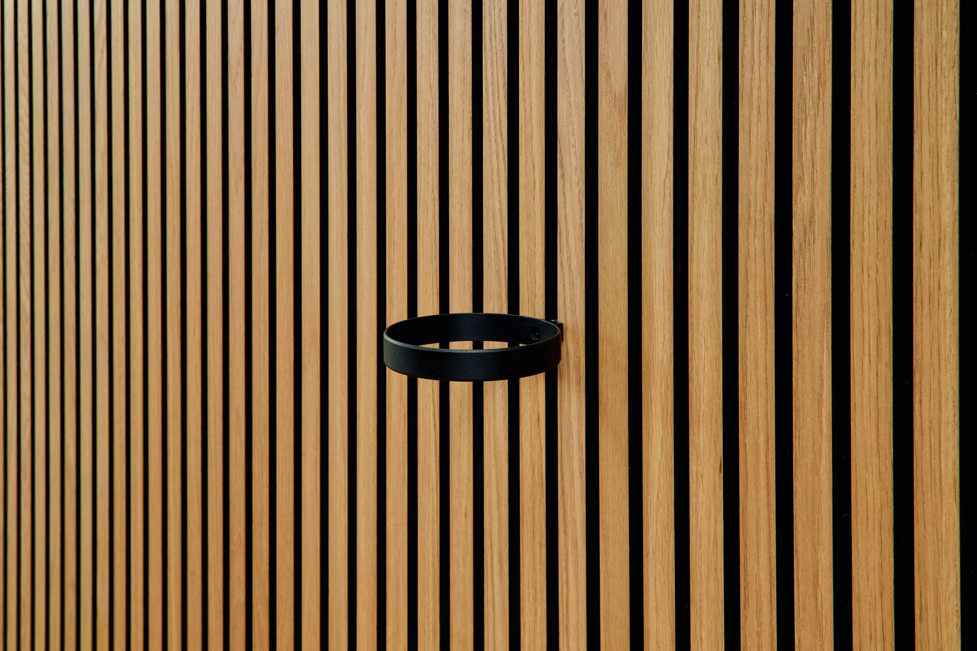 Bild Oberfläche / Detail Blumentopfring Schwarz pulverbeschichtet