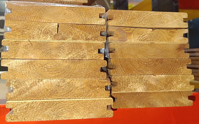 Bild Querschnitt / Aufbau Terrassenbelag Thermo Kiefer Holz Gebürstet
