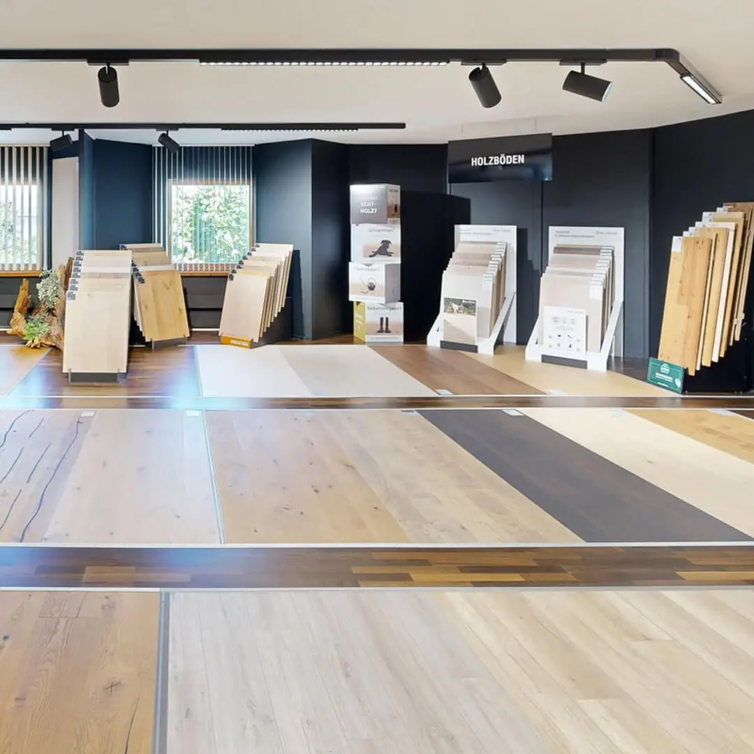 Ausstellung, Holzwerkstoffe, Fussböden, Holztische