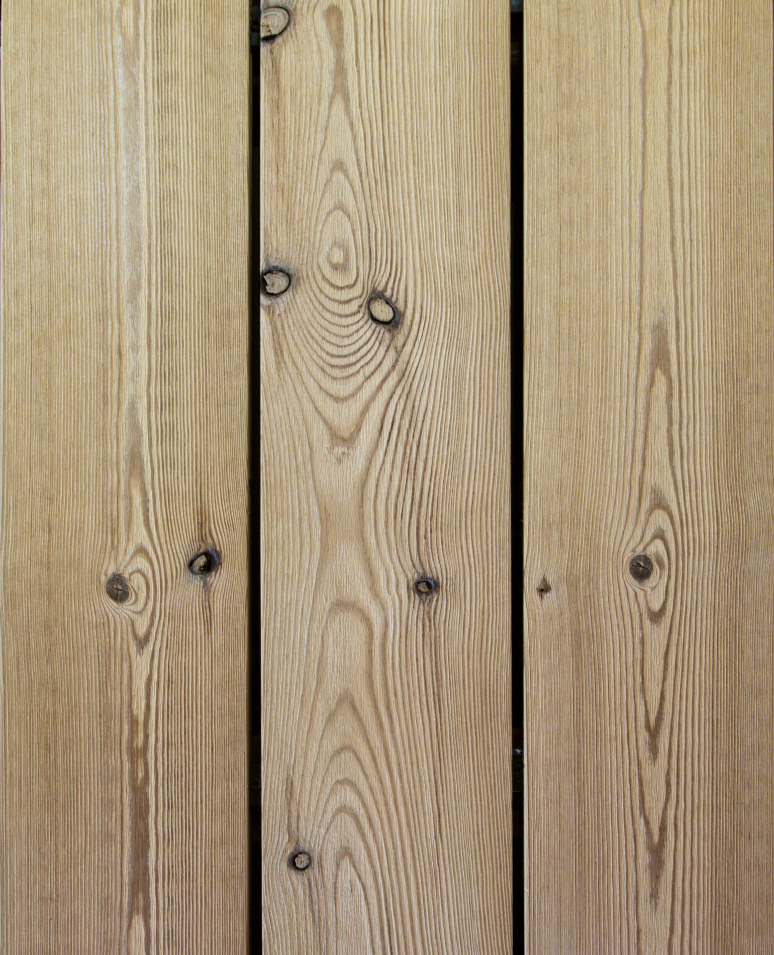 Bild Oberfläche / Detail Terrassenbelag Thermo Kiefer Holz Gebürstet