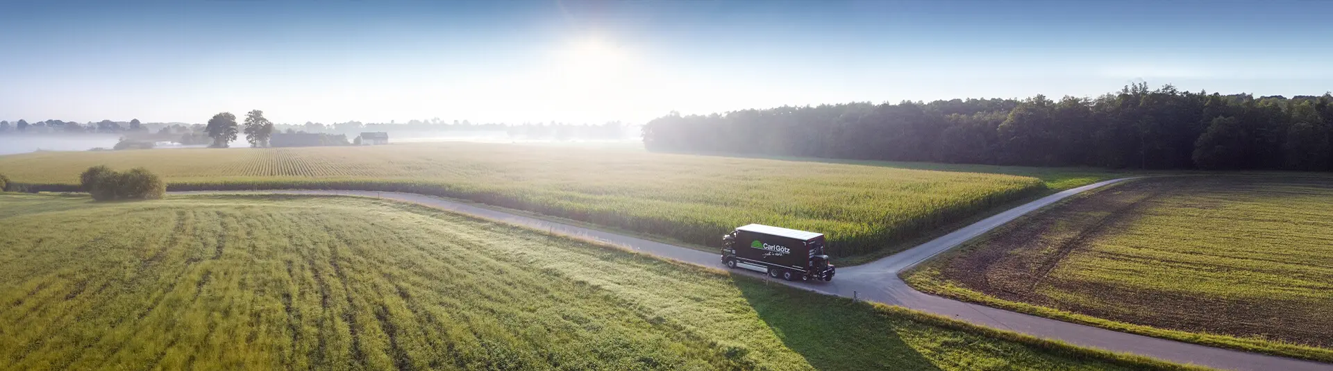 LKW Carl Götz, Straße, Natur, grüne Wiese, Wald, Feldwege