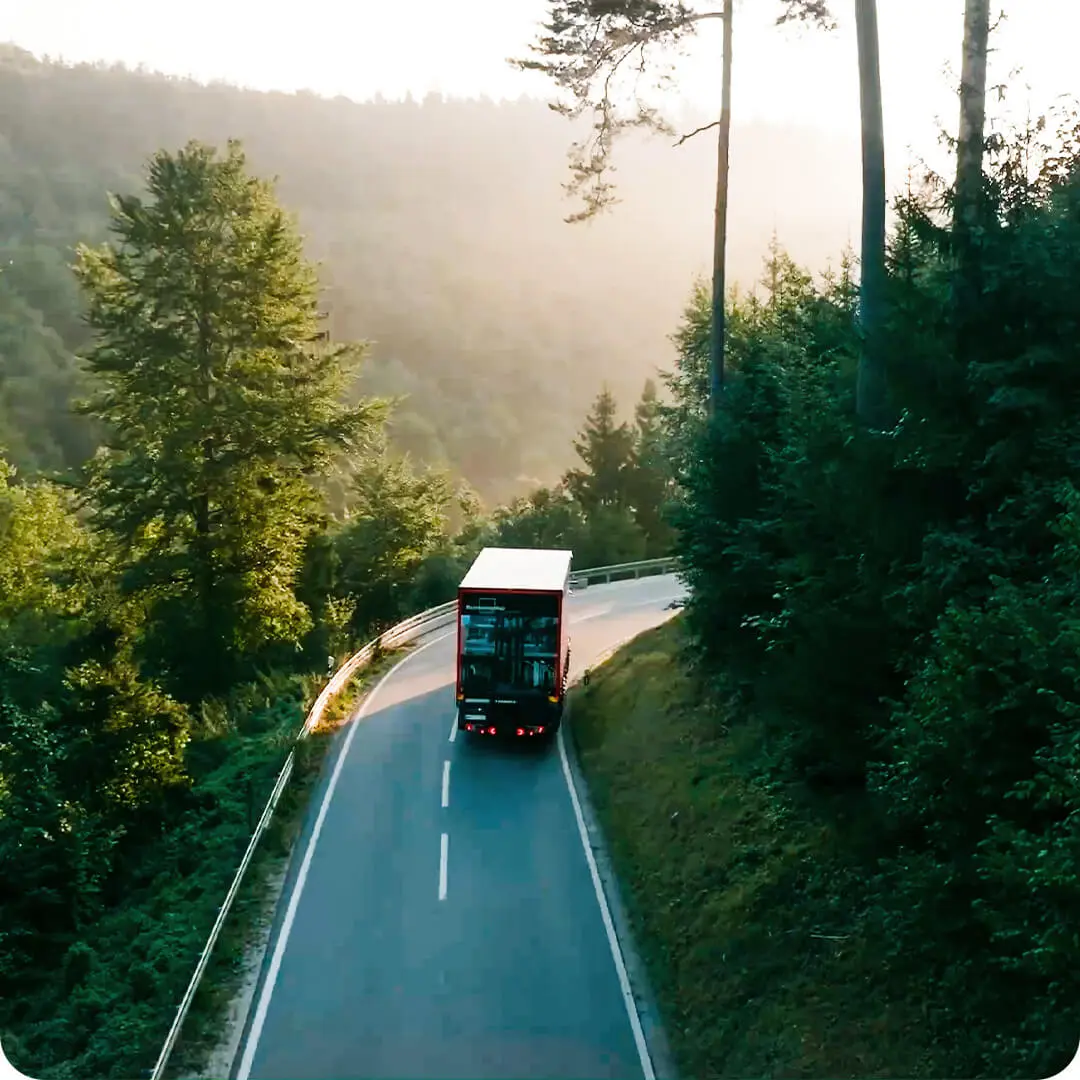 LKW Carl Götz, Landstraße, Natur, Wald