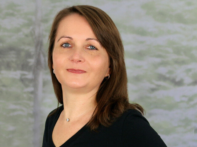 Frau, Gesicht, Kopf, Portrait, Lächeln, Gesicht, braune Haare, blaue Augen