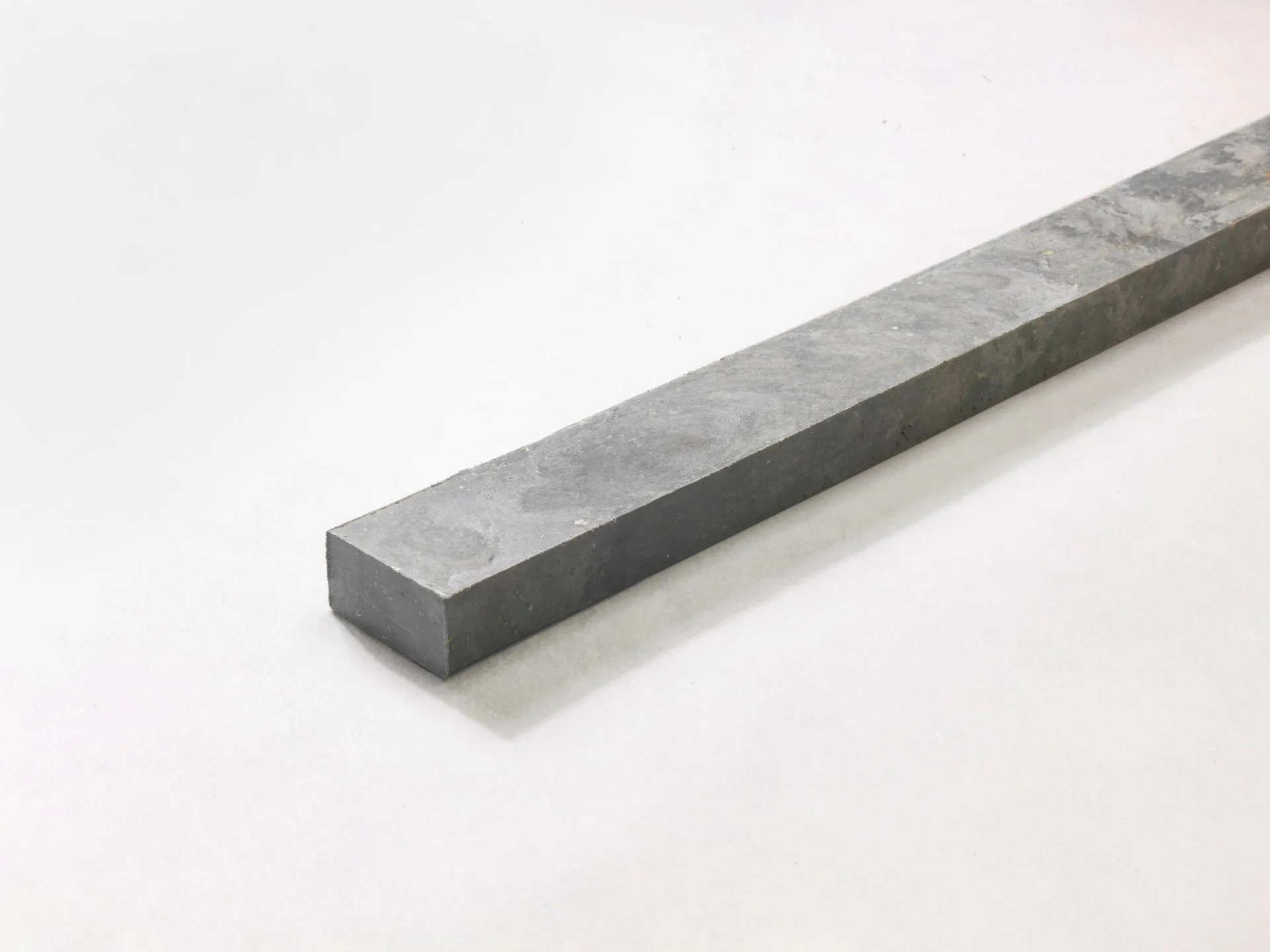 Bild Querschnitt / Aufbau Terrassenunterkonstruktion Grau Kunststoff Millboard