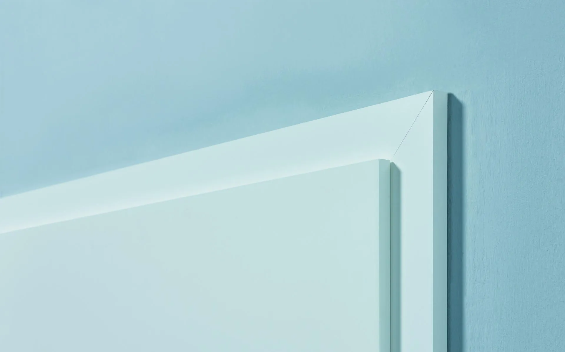 Bild Oberfläche / Detail 2 Durchgangszarge Weißlack ähnlich RAL 9016 Lack Normfalz LIGNOVA